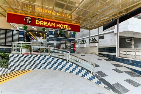 OYO 30549 DREAMS HOTEL (Kochi (Cochin), Kerala) .
